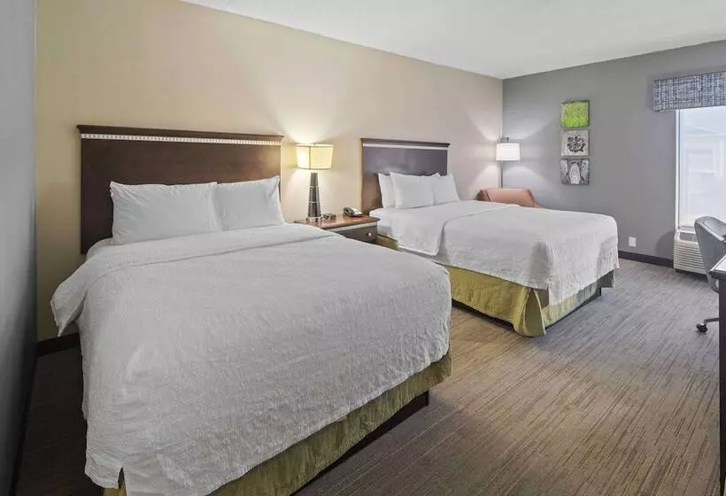 Отель Hampton Inn Atlanta/woodstock