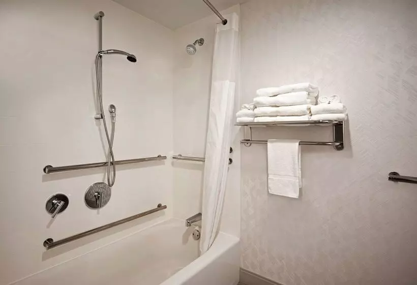 فندق Hampton Inn By Hilton Boston/cambridge