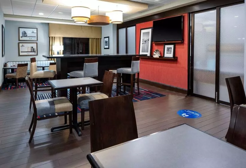 فندق Hampton Inn Columbia
