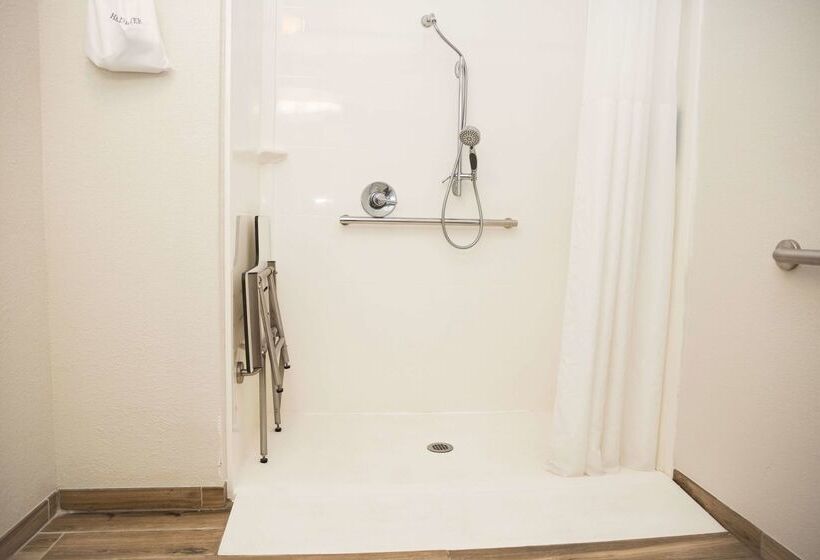 בית מלון כפרי Hampton Inn Hammond