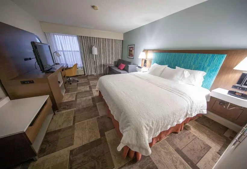 בית מלון כפרי Hampton Inn Hutchinson