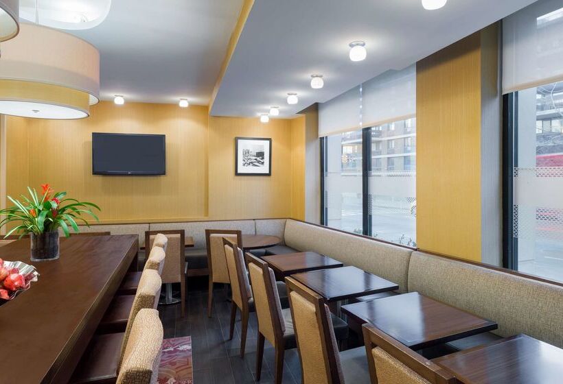 호텔 Hampton Inn Manhattan Seaport Financial District