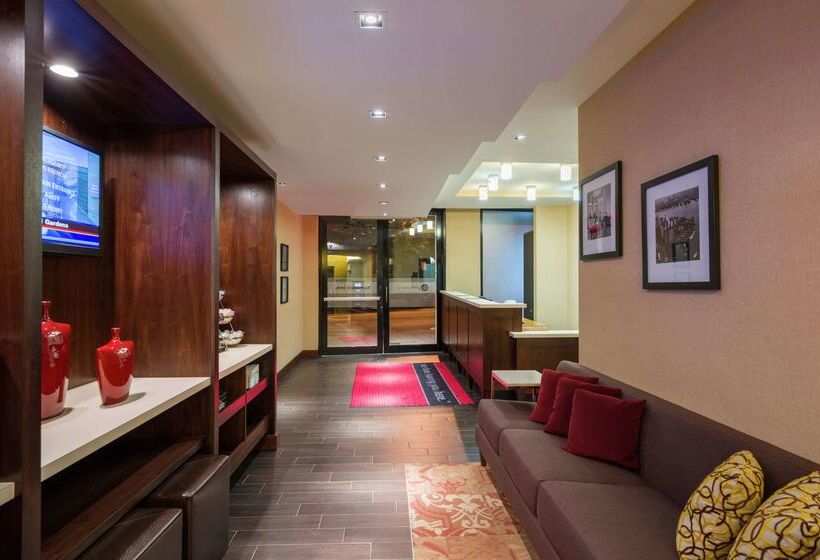호텔 Hampton Inn Manhattan Seaport Financial District