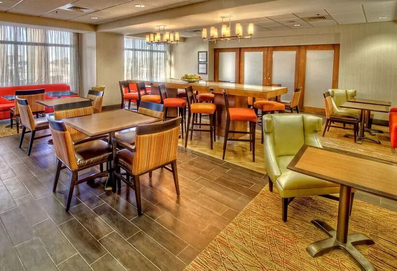 ホテル Hampton Inn Midland