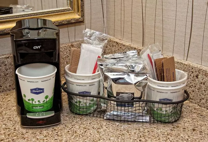 ホテル Hampton Inn Midland