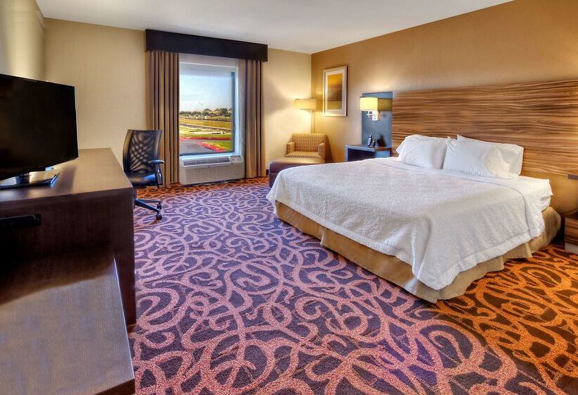 هتل Hampton Inn Midland