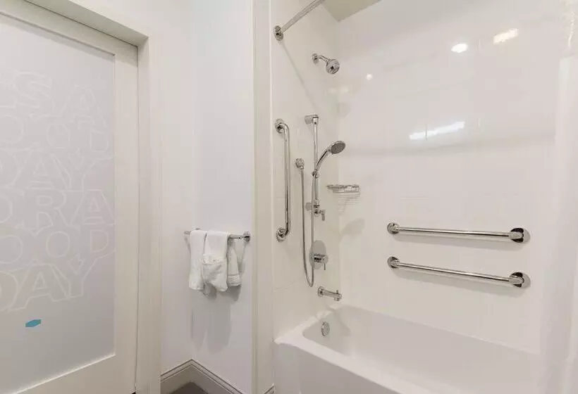 호텔 Hampton Inn Mt. Pleasant