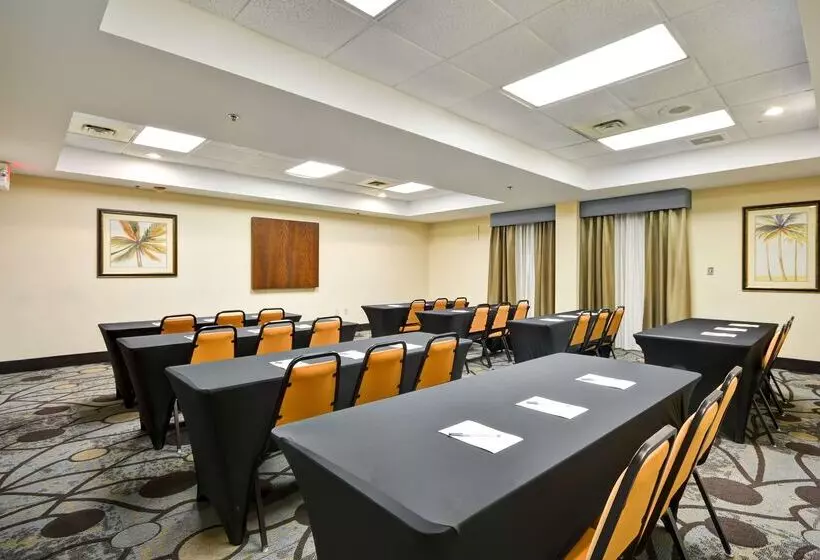 فندق Hampton Inn Sarasota  I75 Bee Ridge