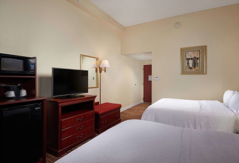 酒店 Hampton Inn Shrewsbury