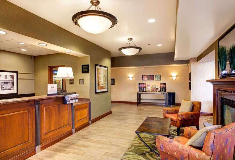 酒店 Hampton Inn & Suites Addison