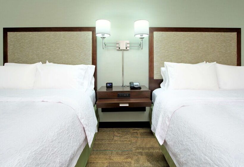 בית מלון כפרי Hampton Inn & Suites Columbus Hilliard