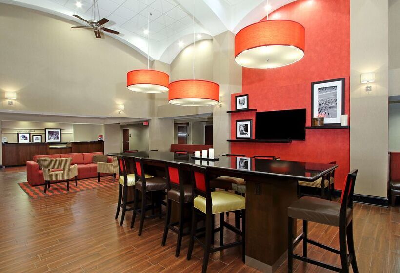 בית מלון כפרי Hampton Inn & Suites Columbus Hilliard