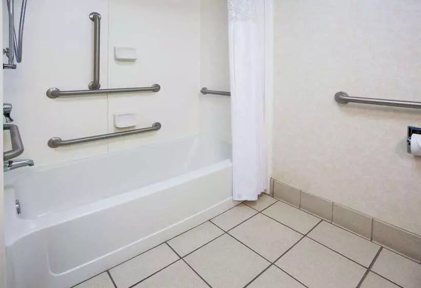 בית מלון כפרי Hampton Inn & Suites Oxfordanniston