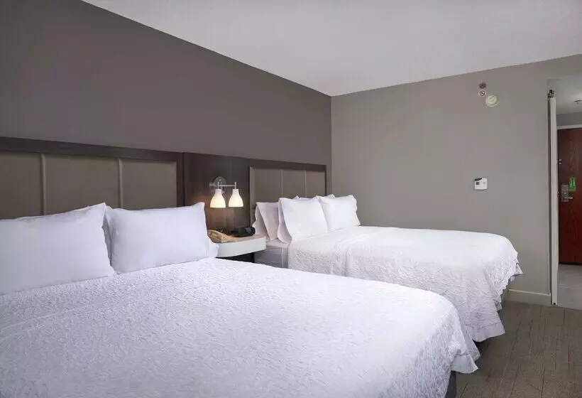 فندق Hampton Inn & Suites Oxfordanniston