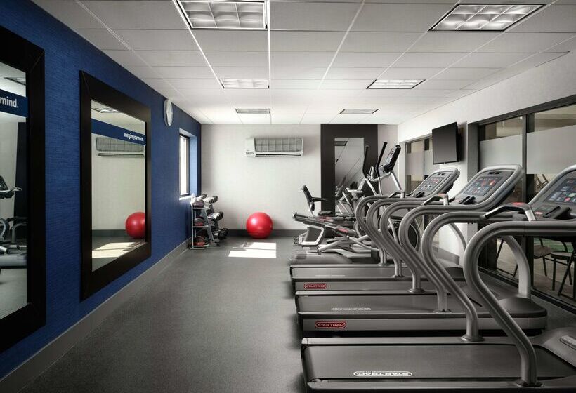 호텔 Hampton Inn Troy