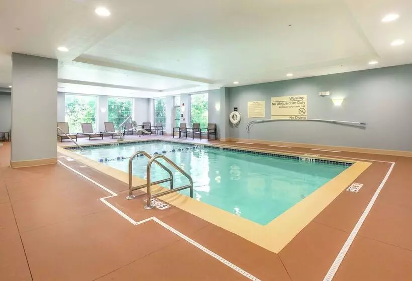 בית מלון כפרי Hampton Inn Waterville