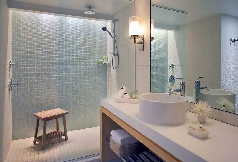 هتل Hyatt Centric Key West Resort & Spa