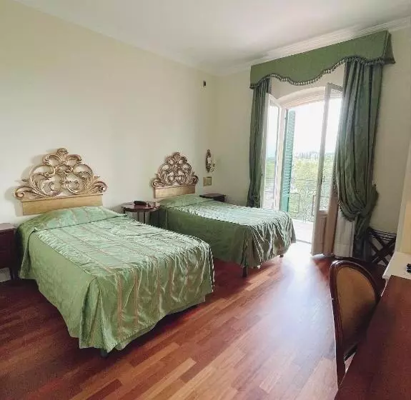 Отель Villa Il Patriarca