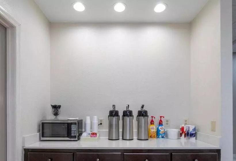 ホテル Red Roof Inn Bay Minette