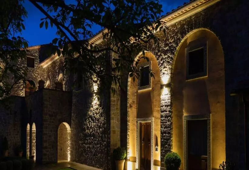 هتل Relais La Corte Dei Papi