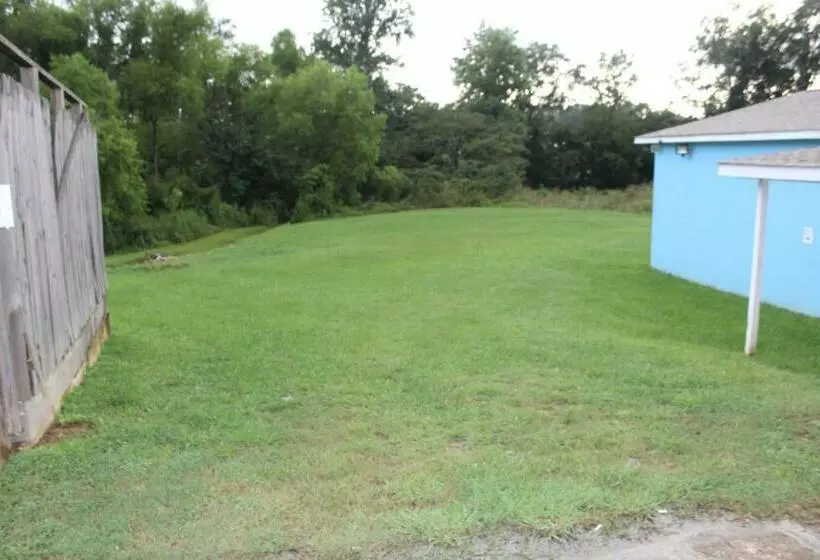 فندق Scottish Inn  Clanton