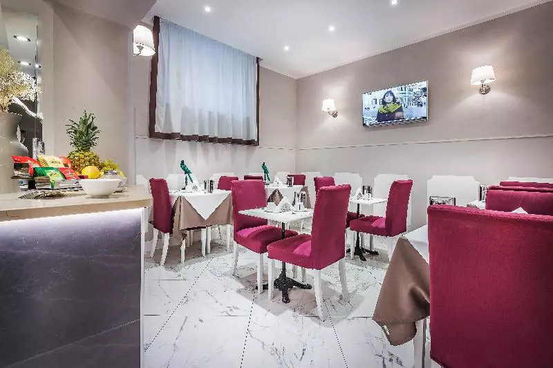 هتل Ungherese Small Luxury