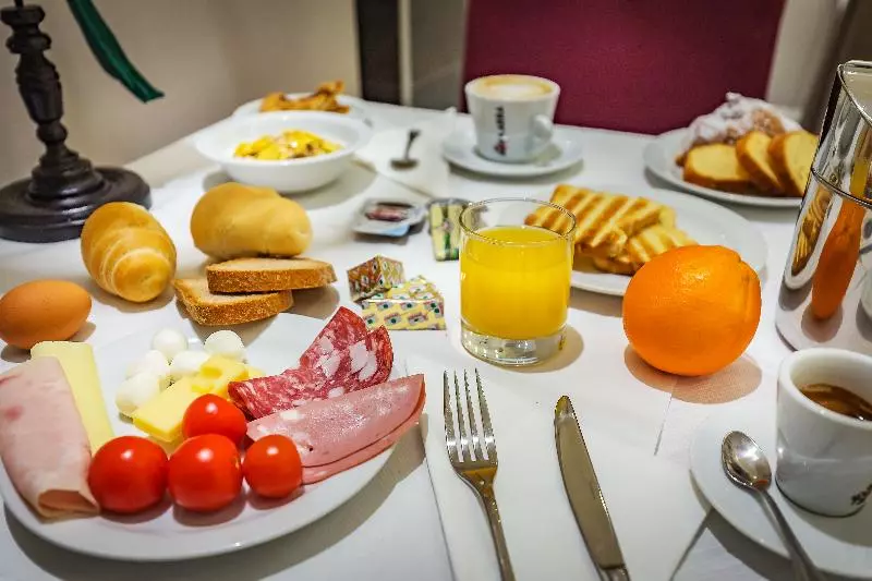 هتل Ungherese Small Luxury