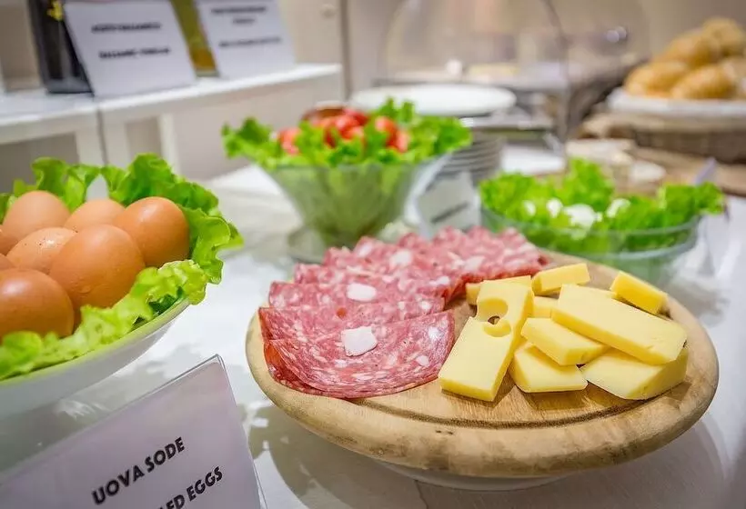 هتل Ungherese Small Luxury