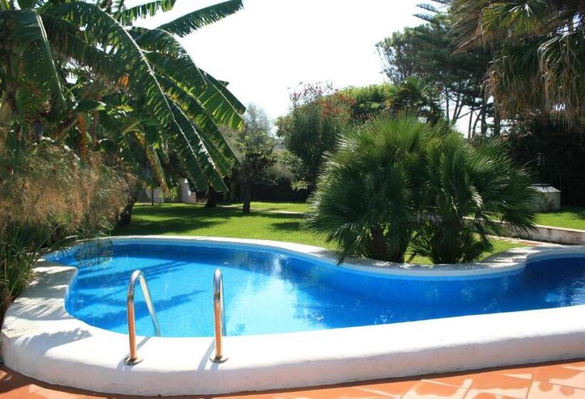 בית מלון כפרי Villa Mediterranea