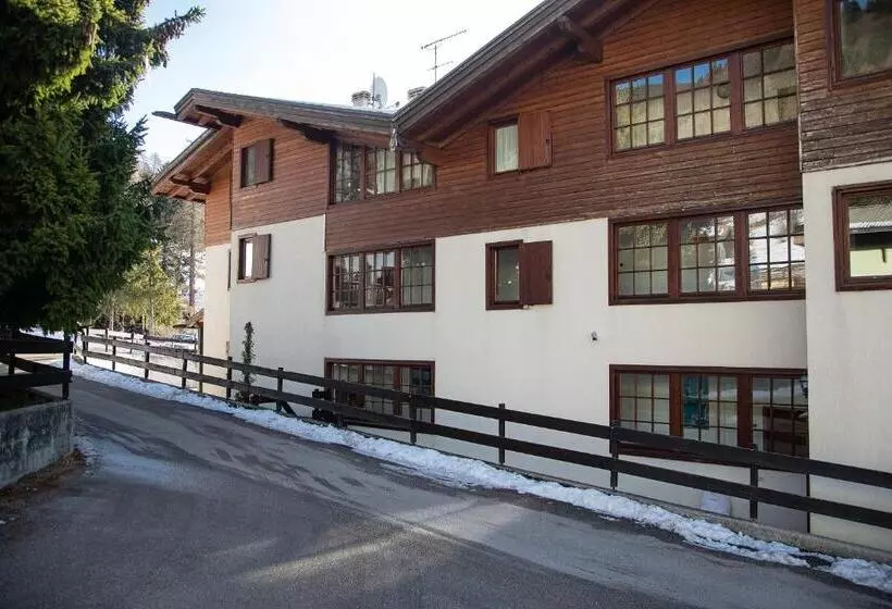 ホテル Villaggio Nevada