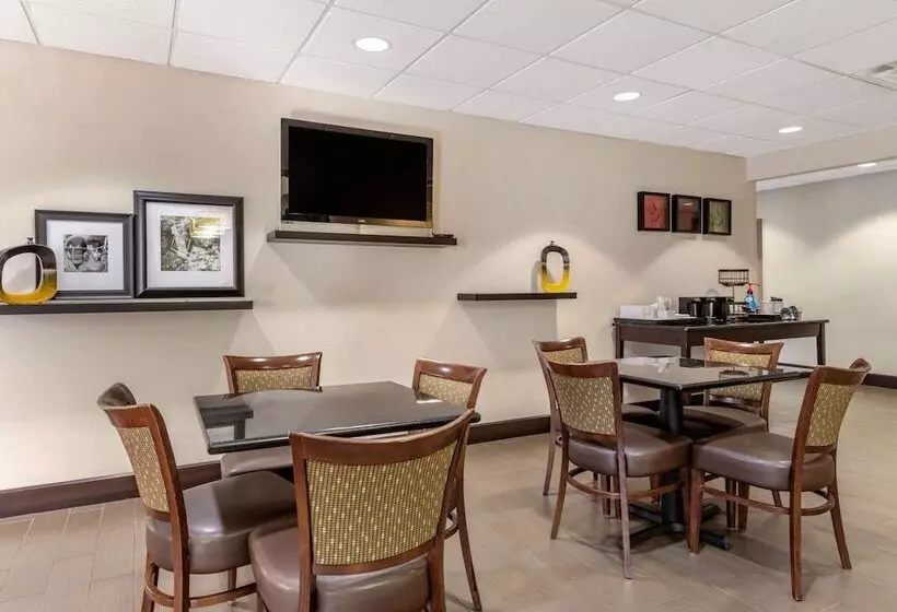 ホテル Wingate By Wyndham Buckhannon