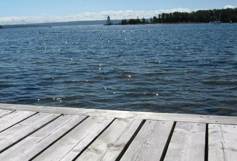 Retkeilymaja Dunlop Inn