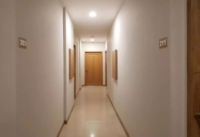 ホテル Oyo 90015 Platinum Guest House