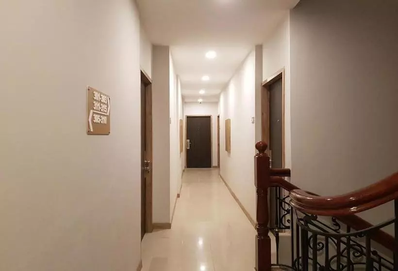 ホテル Oyo 90015 Platinum Guest House