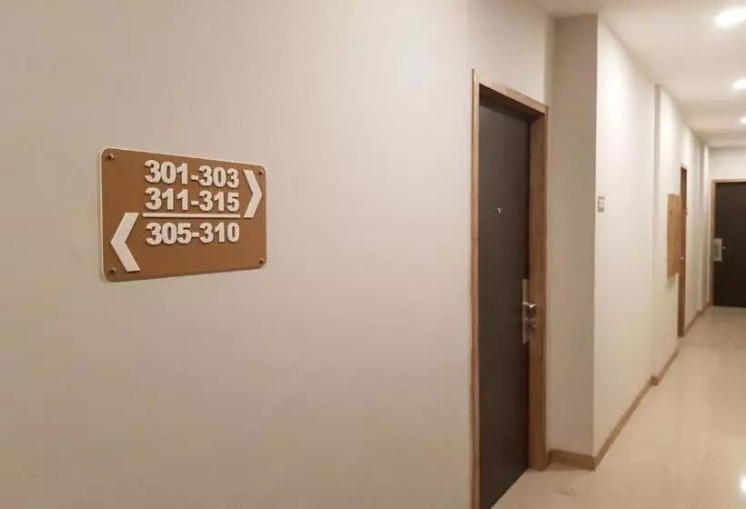 ホテル Oyo 90015 Platinum Guest House