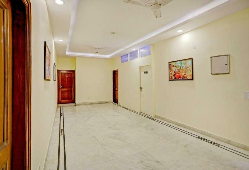 Отель Collection O 75569  Ganeshwaram Inn