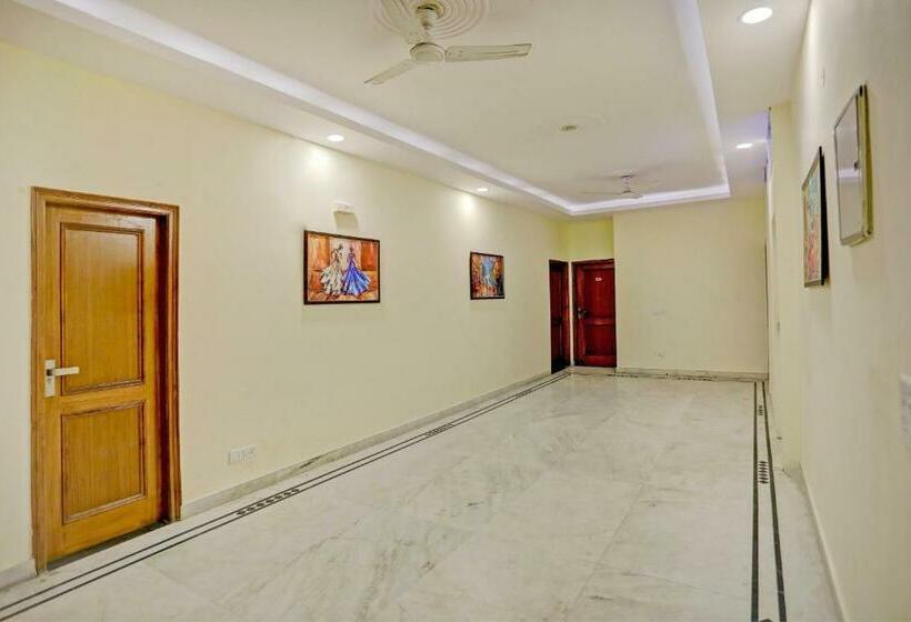 Отель Collection O 75569  Ganeshwaram Inn