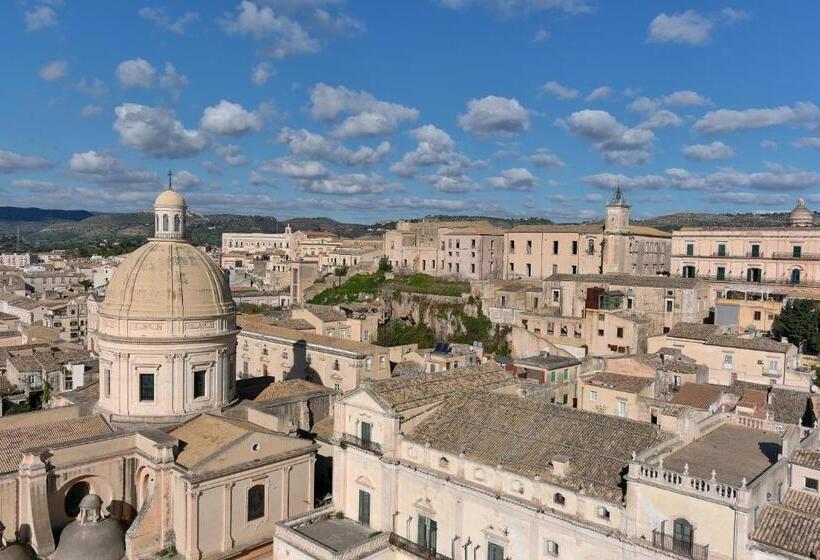 بنسيون Palazzo Trigona Dependance