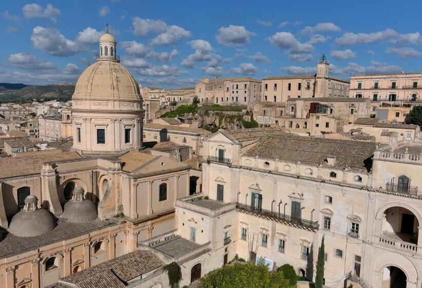 بنسيون Palazzo Trigona Dependance