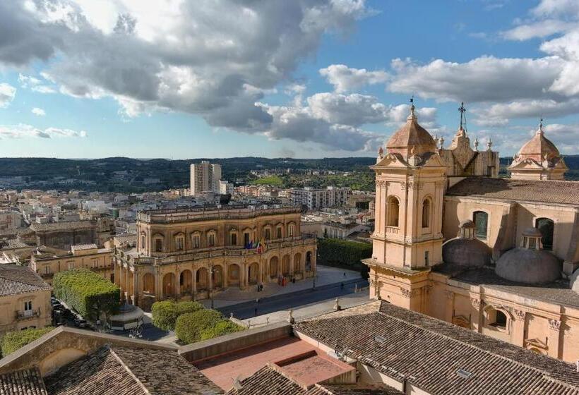 بنسيون Palazzo Trigona Dependance