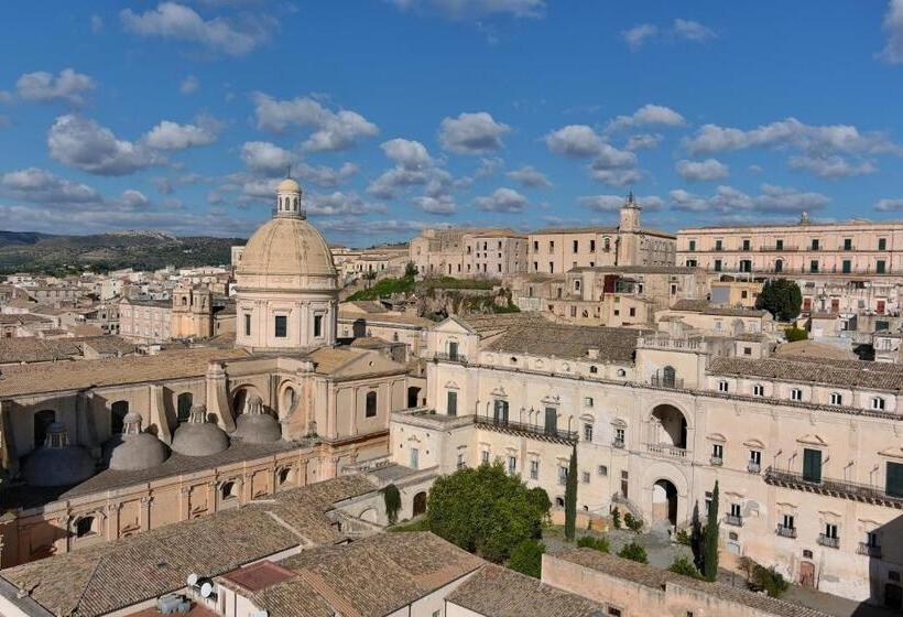 بنسيون Palazzo Trigona Dependance