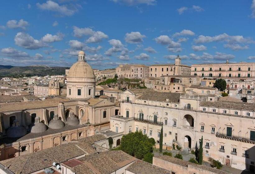 بنسيون Palazzo Trigona Dependance