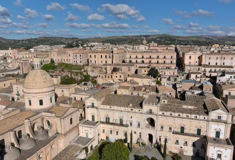 بنسيون Palazzo Trigona Dependance