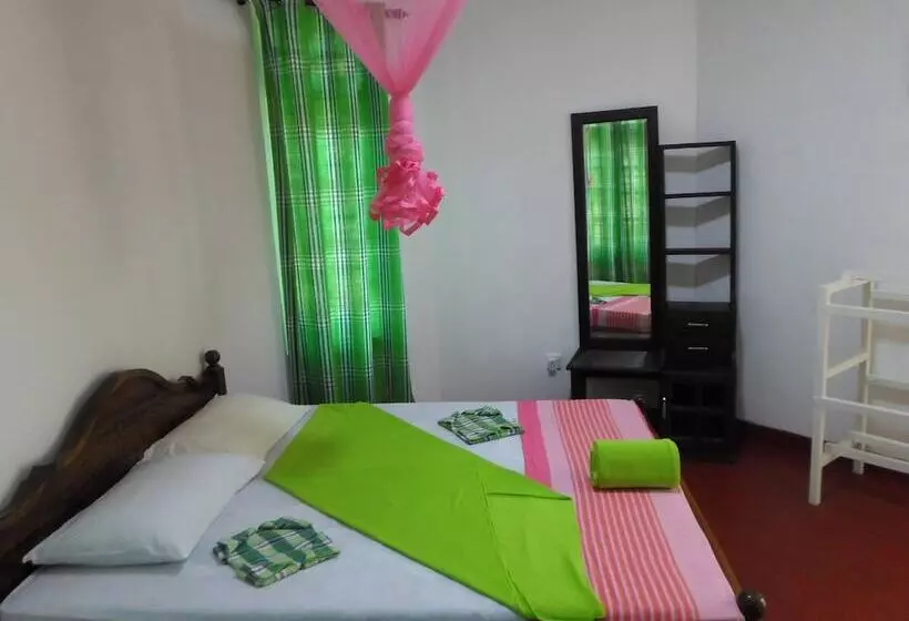 Green Lantern Inn