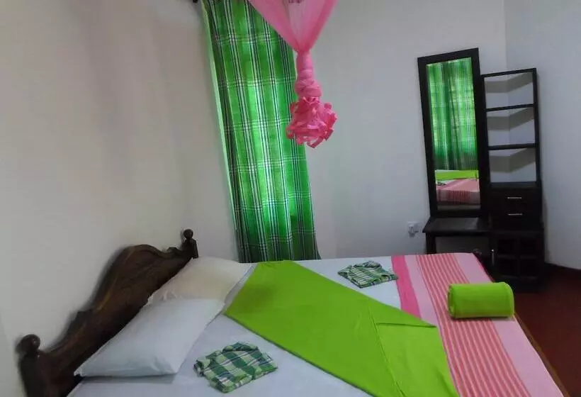 Green Lantern Inn