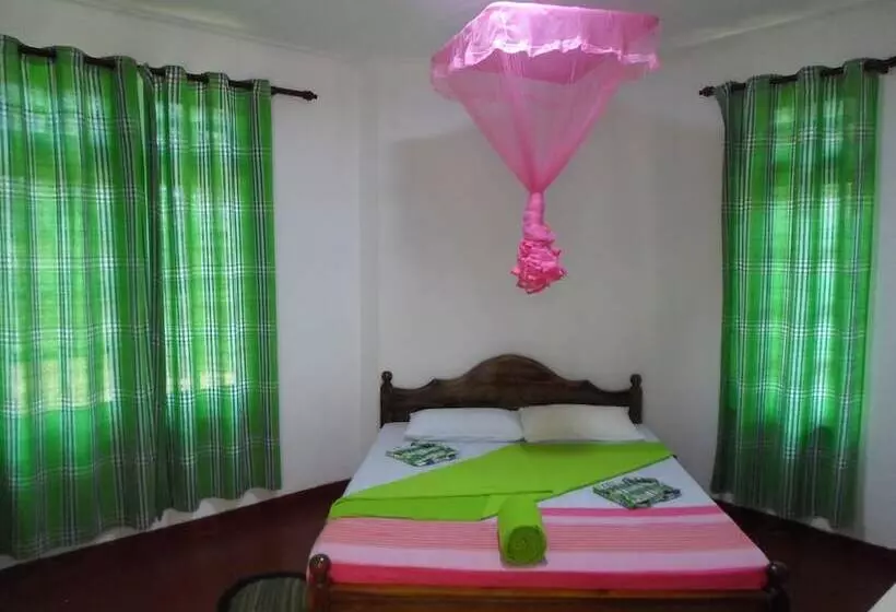 Green Lantern Inn