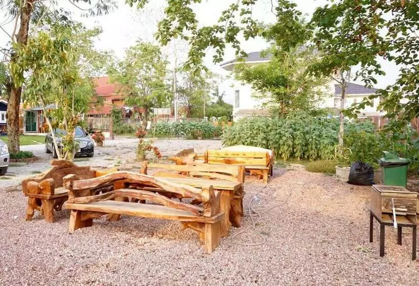 Hotelli Baan Maesot Plus