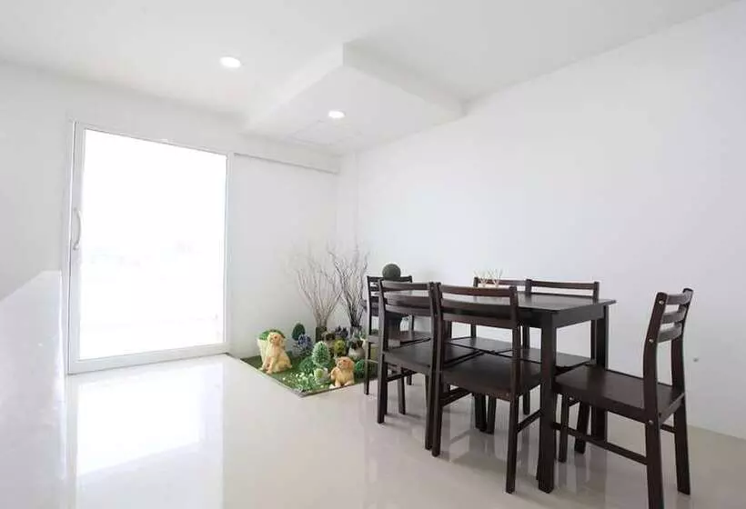 Hotelli Living By Grace