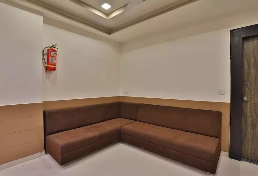 Hotelli Meridan Palace By Oyo Rooms