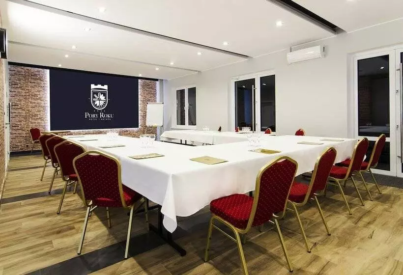 Hotelli Pory Roku
